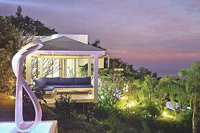 Days At Sea Beach Lodge