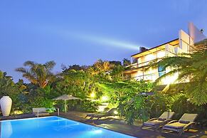 Days At Sea Beach Lodge