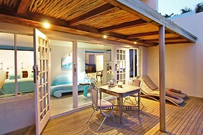 Days At Sea Beach Lodge