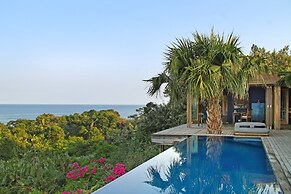 Days At Sea Beach Lodge