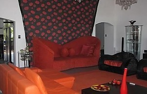 Days At Sea Beach Lodge