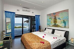 Days At Sea Beach Lodge