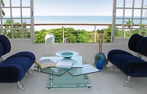 Days At Sea Beach Lodge