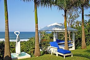 Days At Sea Beach Lodge