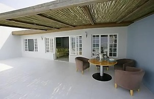 Days At Sea Beach Lodge