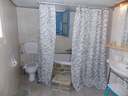 Studios and Suites Rania