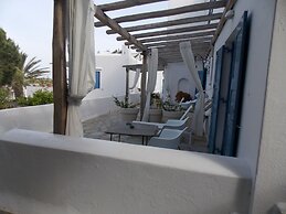 Studios and Suites Rania