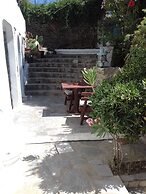 Studios and Suites Rania