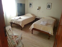 Studios and Suites Rania