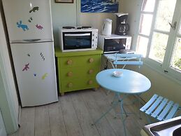 Studios and Suites Rania