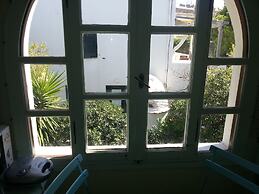 Studios and Suites Rania