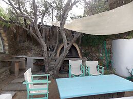 Studios and Suites Rania