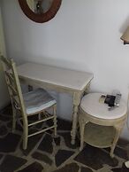 Studios and Suites Rania