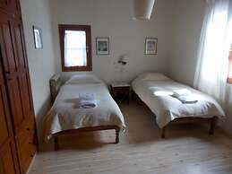 Studios and Suites Rania