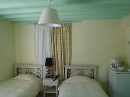 Studios and Suites Rania