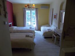 Studios and Suites Rania