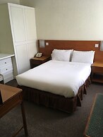 Balmoral Hotel