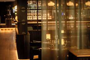 Radisson Blu Waterfront Hotel