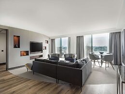 Radisson Blu Waterfront Hotel