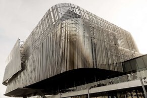 Radisson Blu Waterfront Hotel