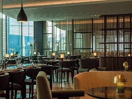 Radisson Blu Waterfront Hotel