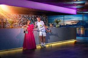Radisson Blu Waterfront Hotel