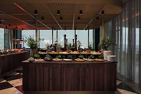 Radisson Blu Waterfront Hotel