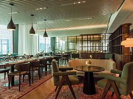 Radisson Blu Waterfront Hotel