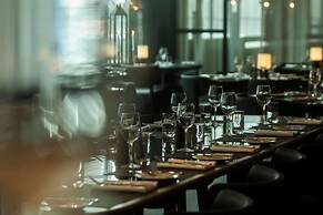 Radisson Blu Waterfront Hotel