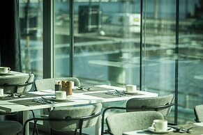 Radisson Blu Waterfront Hotel