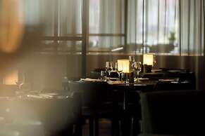 Radisson Blu Waterfront Hotel