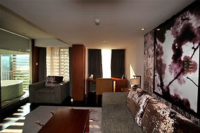 Baiyun Lakeside Hotel