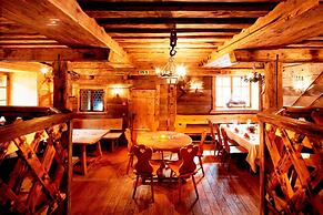 Euro Youth Hotel & Krone