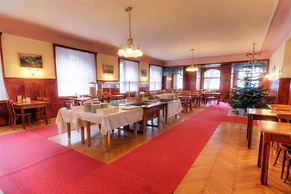 Euro Youth Hotel & Krone