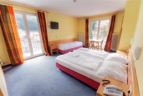 Euro Youth Hotel & Krone