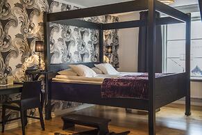 Donners Hotel