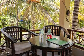 Arya Amed Beach Resort and Dive Center