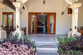 Arya Amed Beach Resort and Dive Center