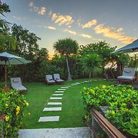 Arya Amed Beach Resort and Dive Center