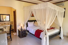 Arya Amed Beach Resort and Dive Center