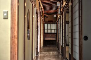 Historical Ryokan Hostel K's House Ito Onsen