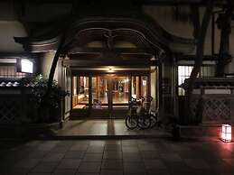 Historical Ryokan Hostel K's House Ito Onsen
