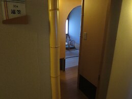 Historical Ryokan Hostel K's House Ito Onsen