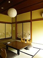 Historical Ryokan Hostel K's House Ito Onsen