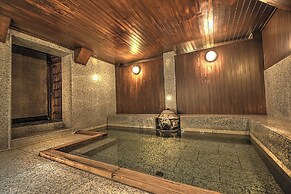 Historical Ryokan Hostel K's House Ito Onsen