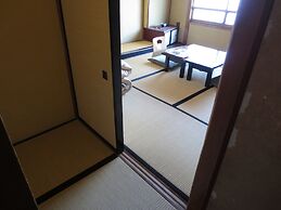 Historical Ryokan Hostel K's House Ito Onsen