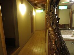 Historical Ryokan Hostel K's House Ito Onsen