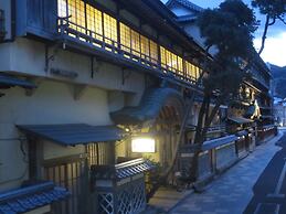 Historical Ryokan Hostel K's House Ito Onsen