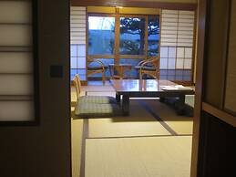 Historical Ryokan Hostel K's House Ito Onsen
