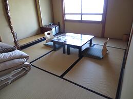 Historical Ryokan Hostel K's House Ito Onsen